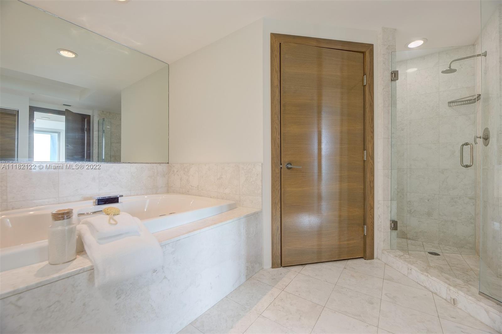 JADE RESIDENCES AT BRICKE - Residential