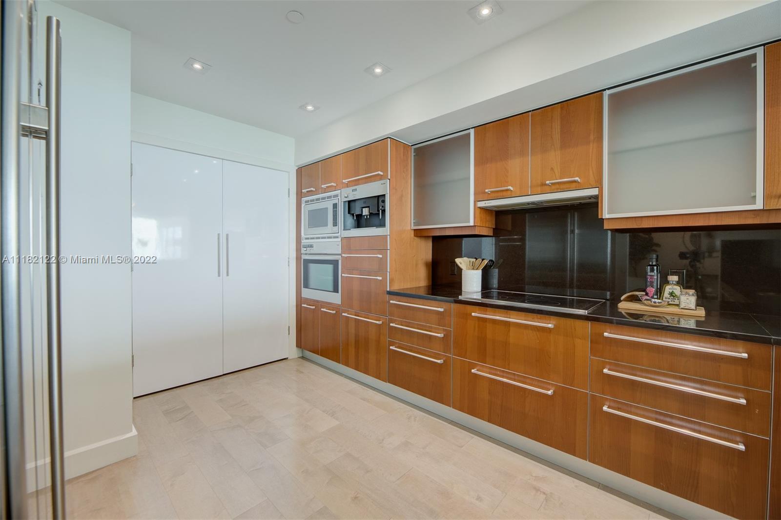 JADE RESIDENCES AT BRICKE - Residential