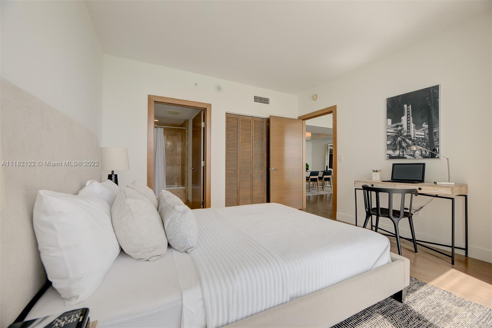 JADE RESIDENCES AT BRICKE - Residential