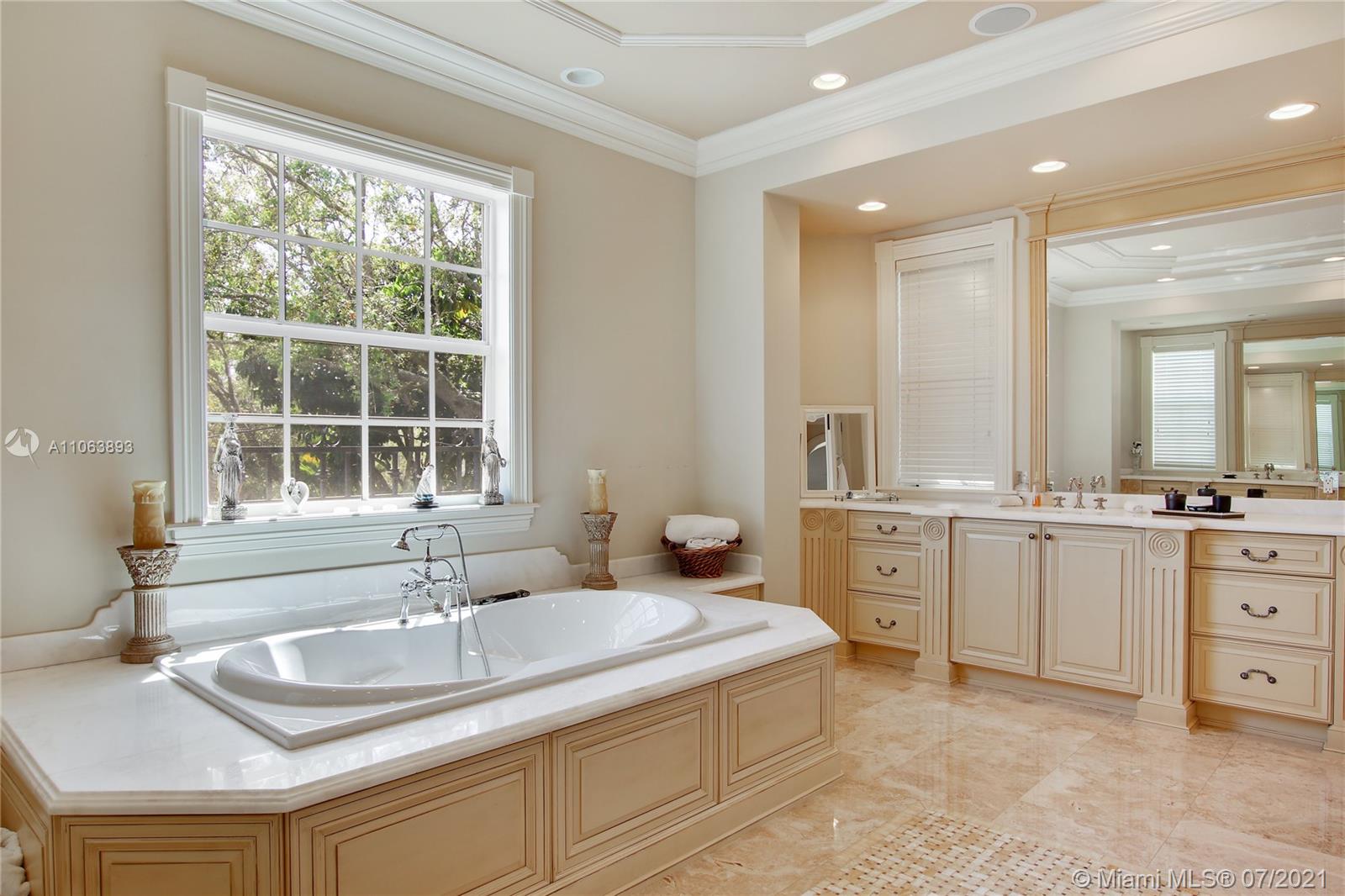 HELMS COUNTRY ESTATES ADD - Residential