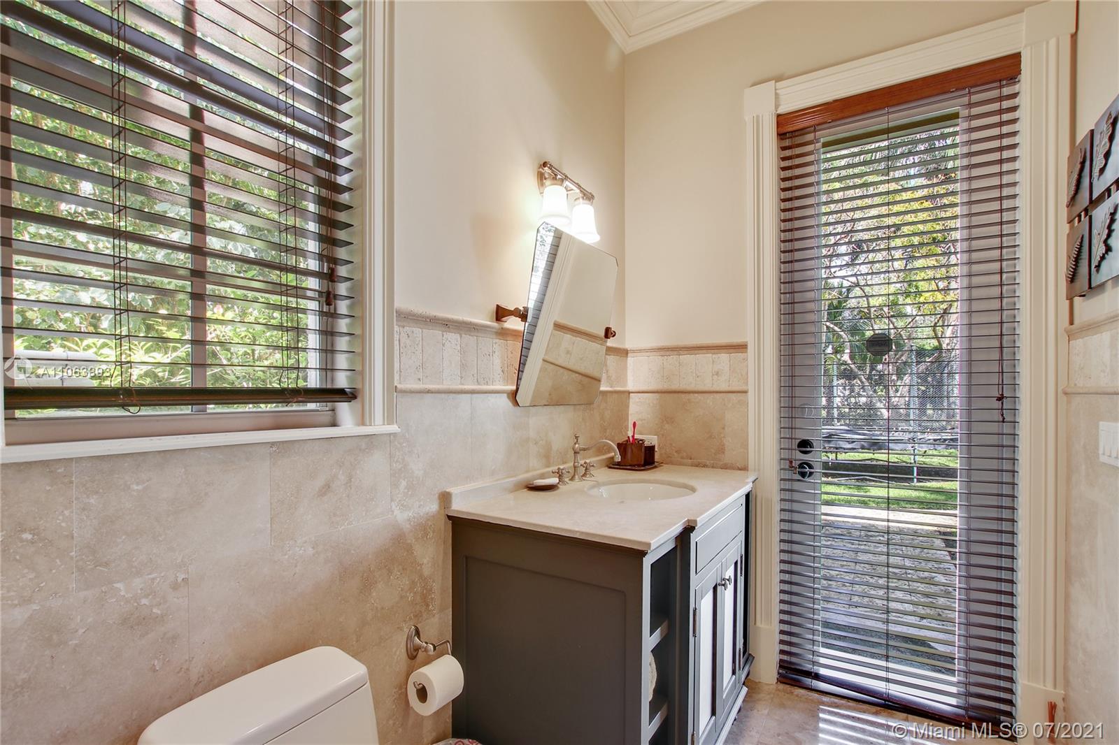 HELMS COUNTRY ESTATES ADD - Residential