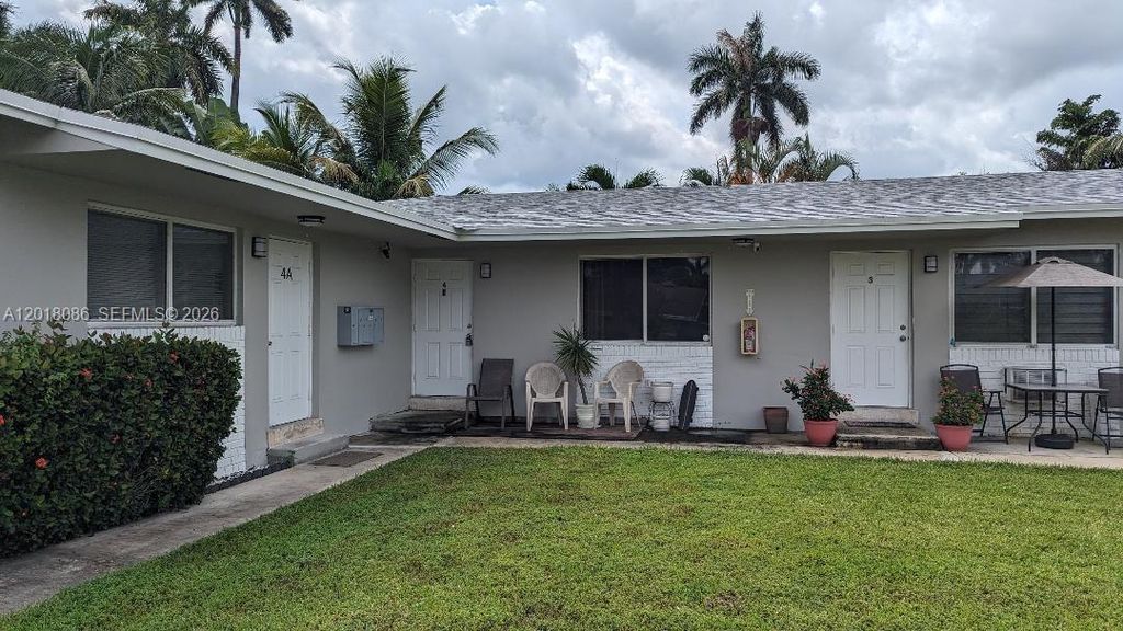 Photo of Hollywood, FL 33020 (MLS # A12018086)