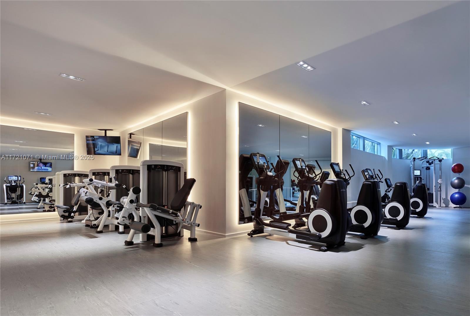 2901 COLLINS CONDO - Residential