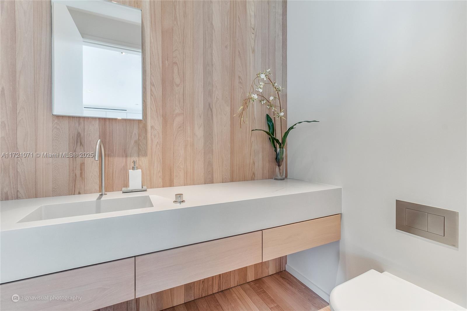 2901 COLLINS CONDO - Residential
