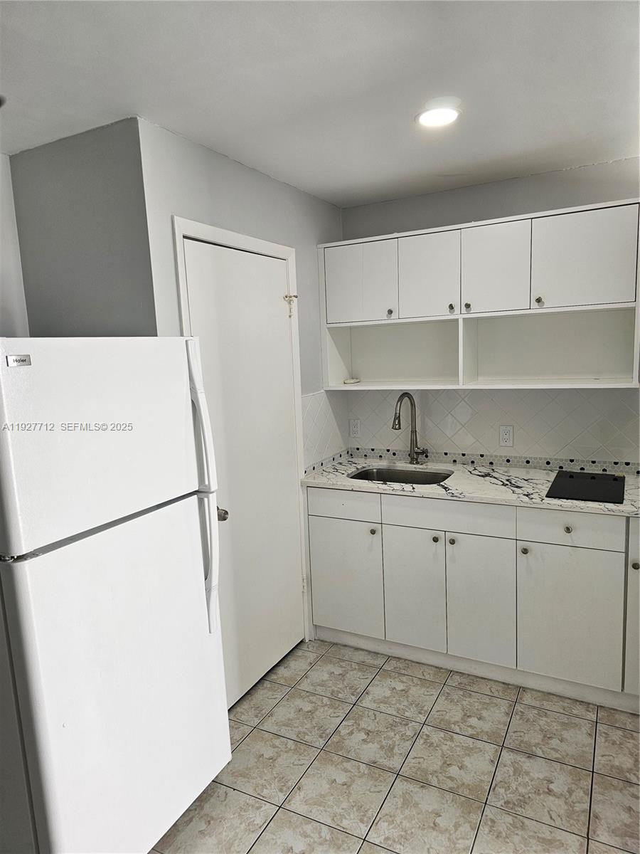 WEST HOLLYWOOD TRAILER CI - Residential Lease