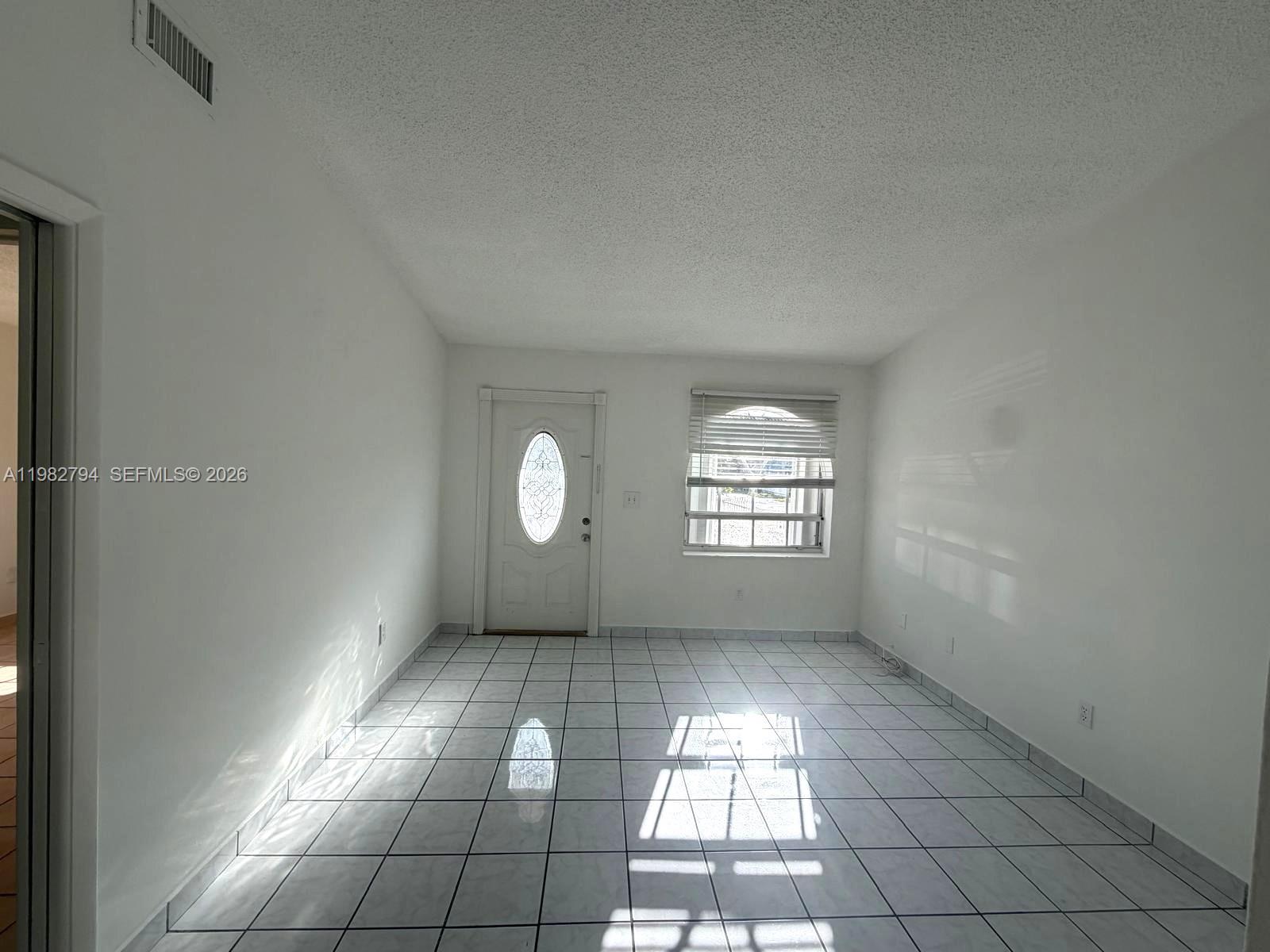 MICHELLE JARDINS - Residential Lease