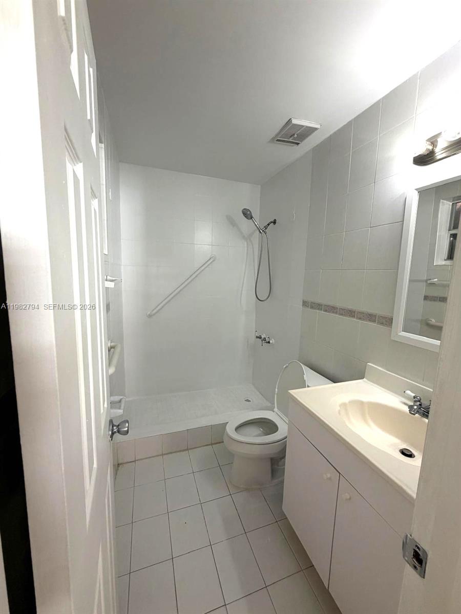 MICHELLE JARDINS - Residential Lease