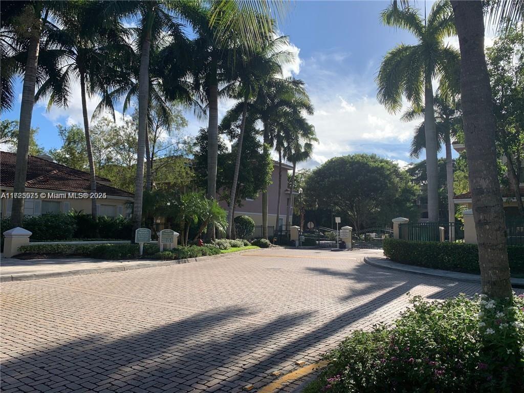 CYPRESS POINTE AT CORAL S - Residential