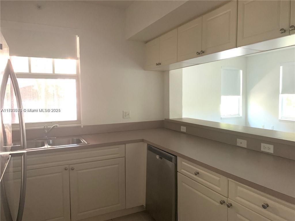 CYPRESS POINTE AT CORAL S - Residential