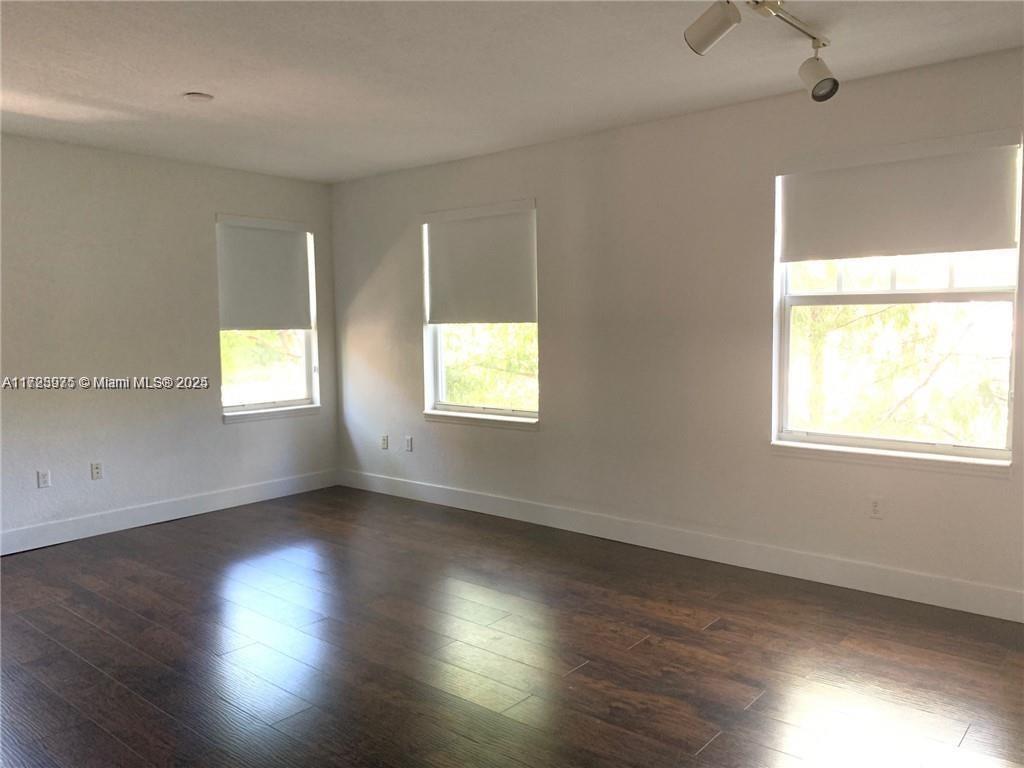 CYPRESS POINTE AT CORAL S - Residential