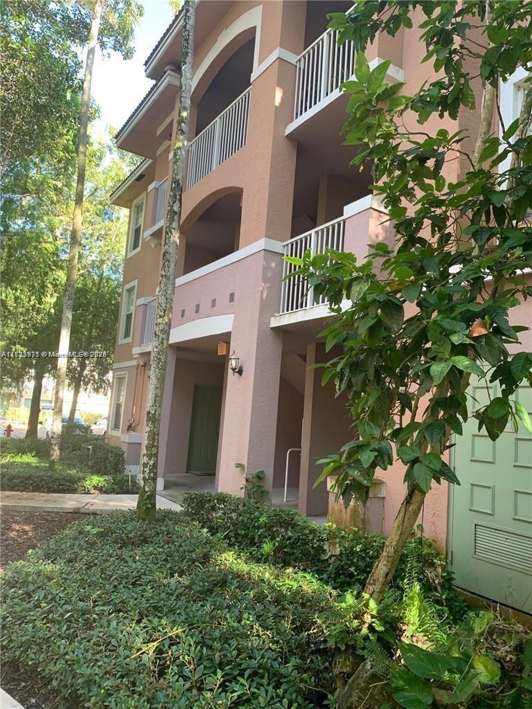 CYPRESS POINTE AT CORAL S - Residential