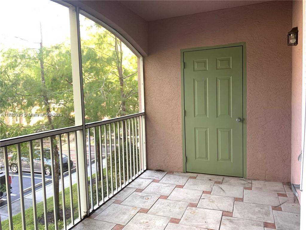 CYPRESS POINTE AT CORAL S - Residential
