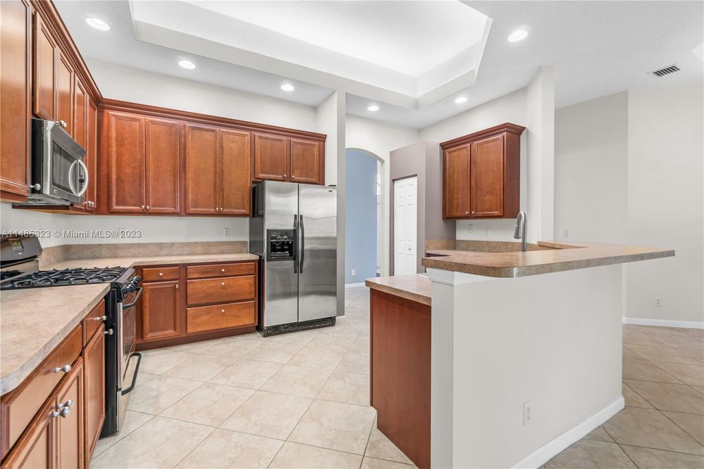 Photo of 15251 Tangerine Blvd, Loxahatchee, FL 33470 (MLS # A11485323)