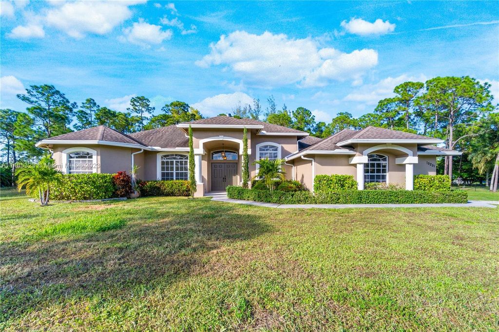 Photo of 15251 Tangerine Blvd, Loxahatchee, FL 33470 (MLS # A11485323)