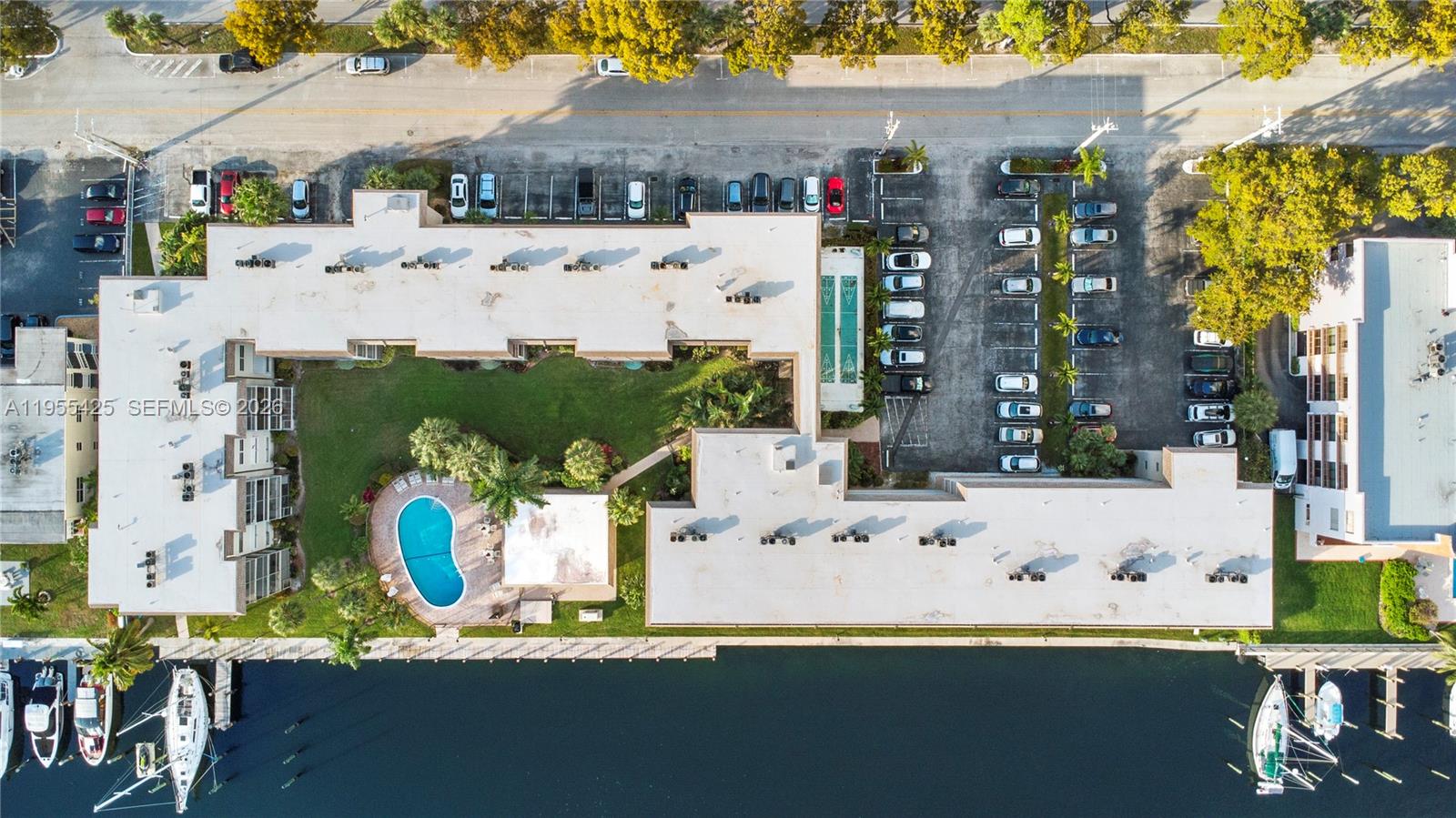 YACHT HARBOR APARTMENTS C - Residential