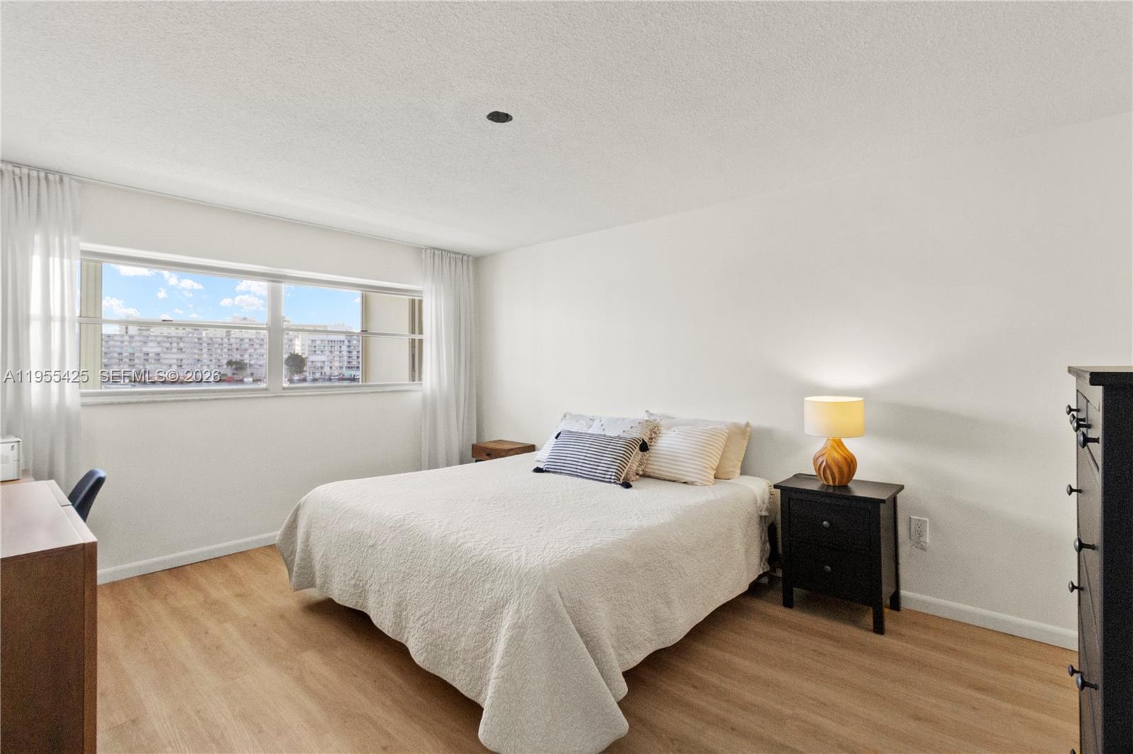 YACHT HARBOR APARTMENTS C - Residential