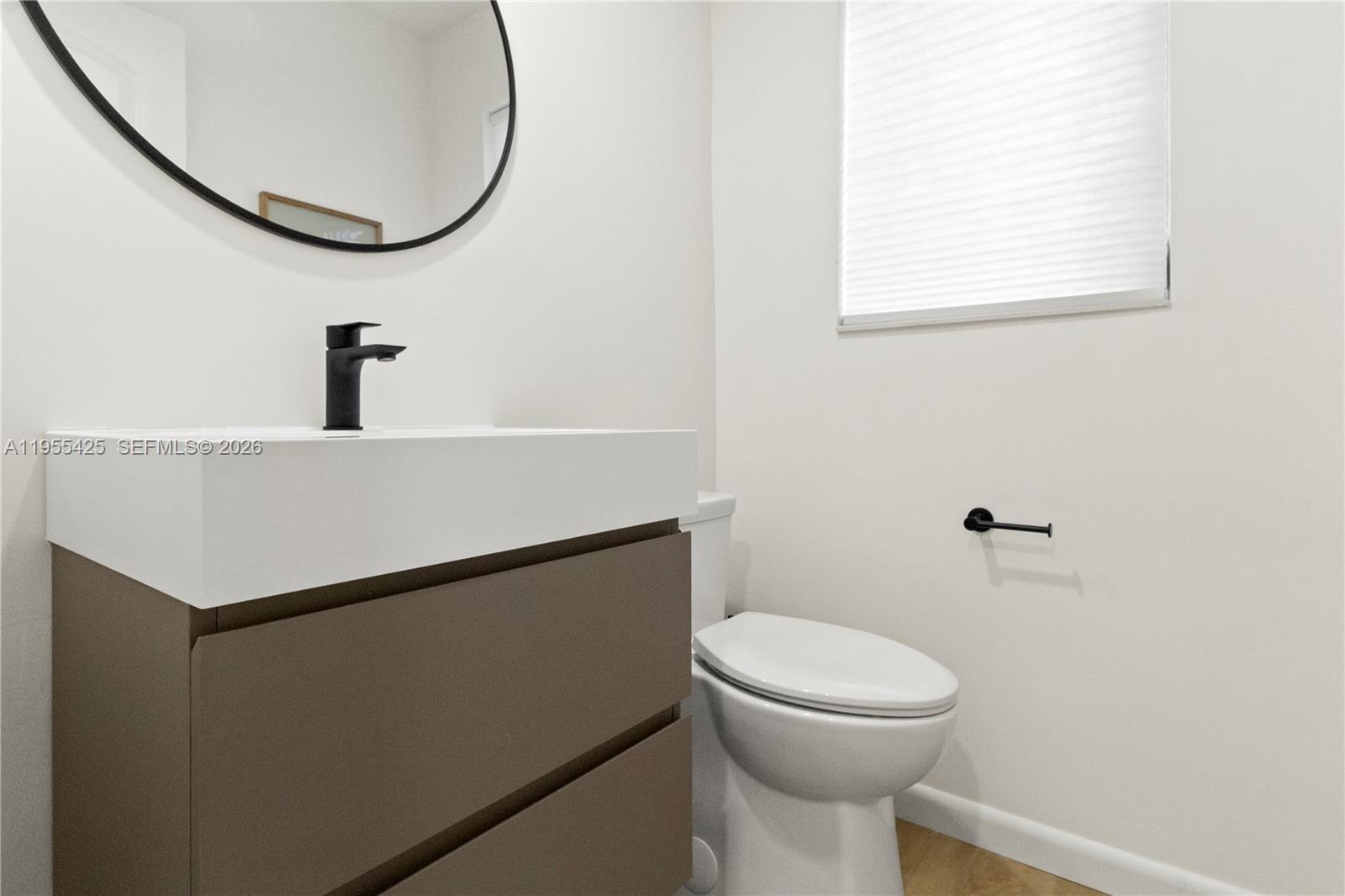 YACHT HARBOR APARTMENTS C - Residential