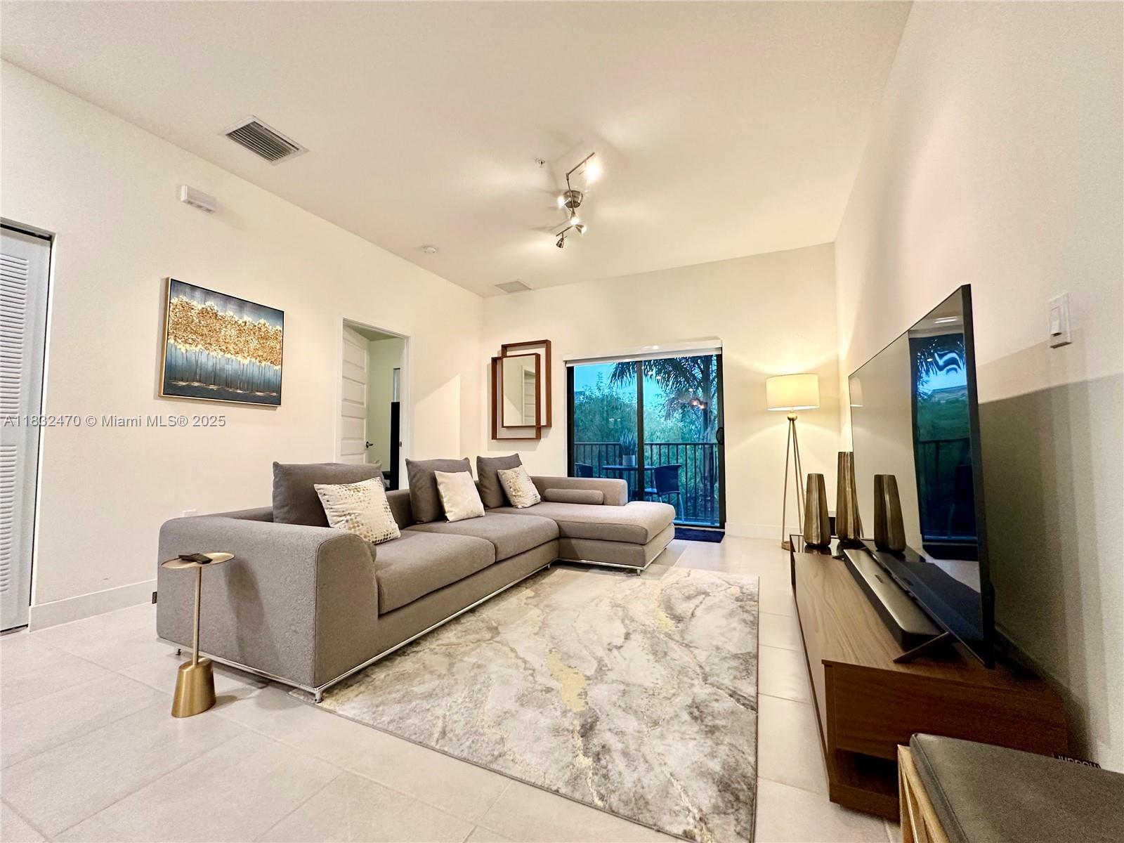 APEX AT PARK CENTRAL COND - Residential