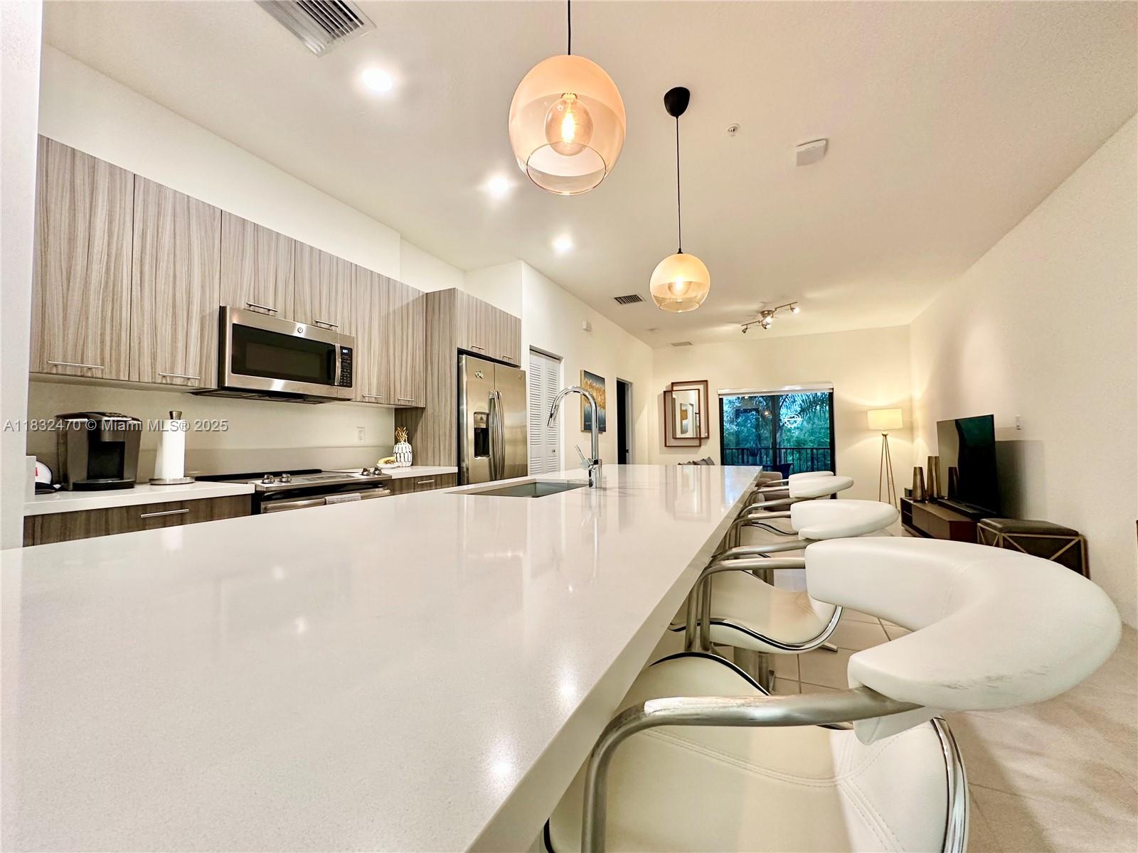 APEX AT PARK CENTRAL COND - Residential