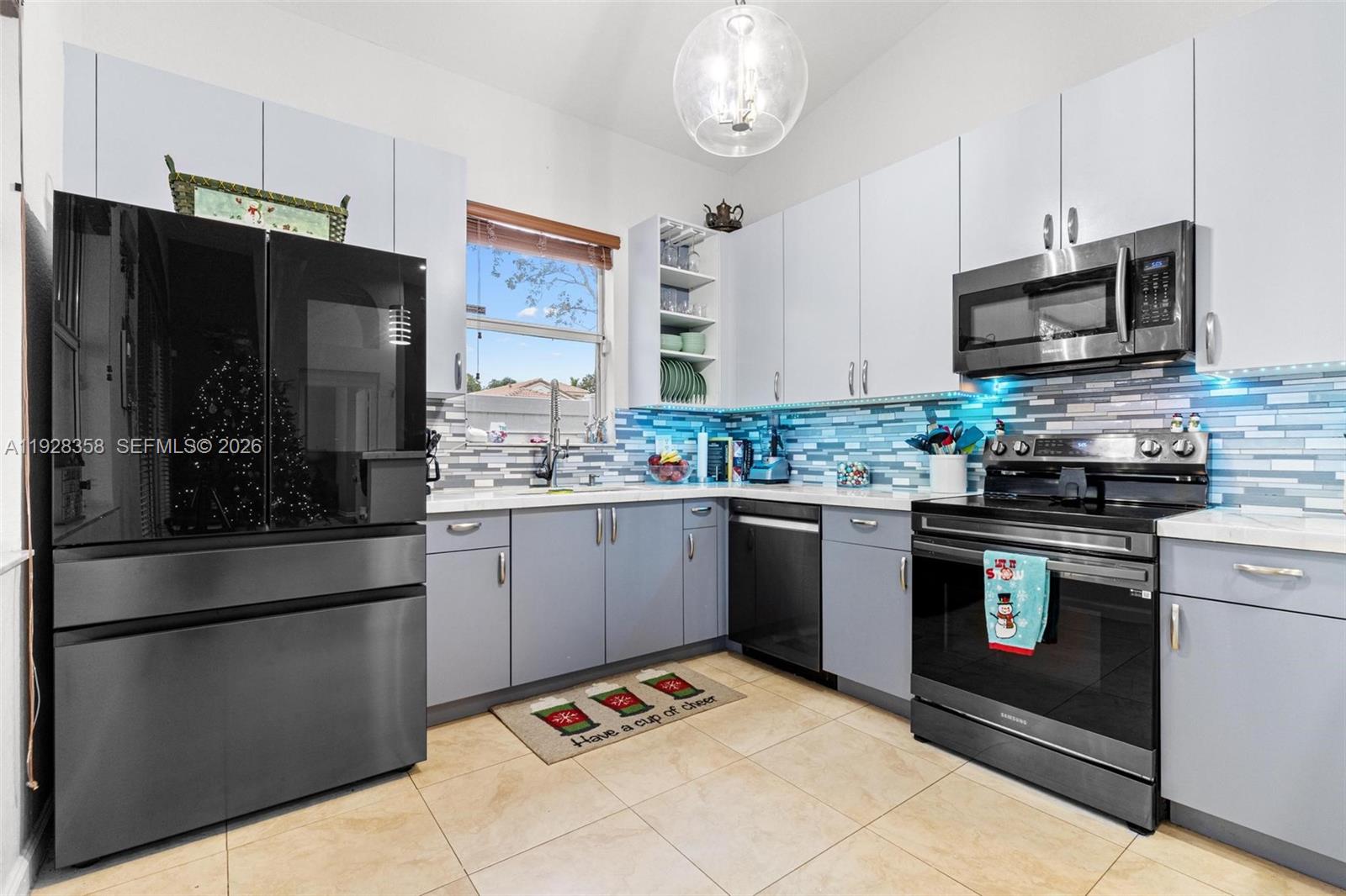 PORTOFINO LAKES - Residential