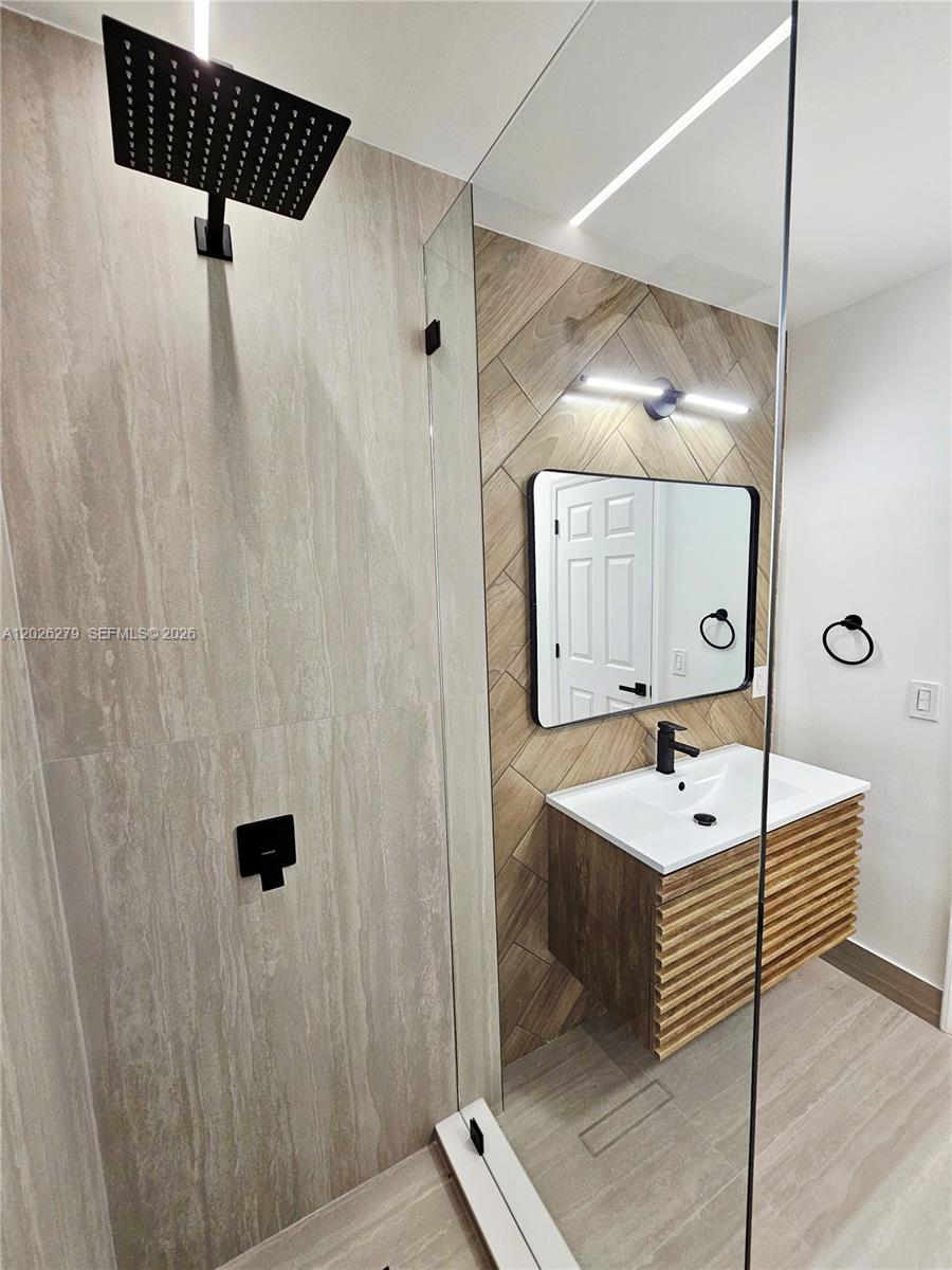 SILVER LAKES PHASE III RE - Residential