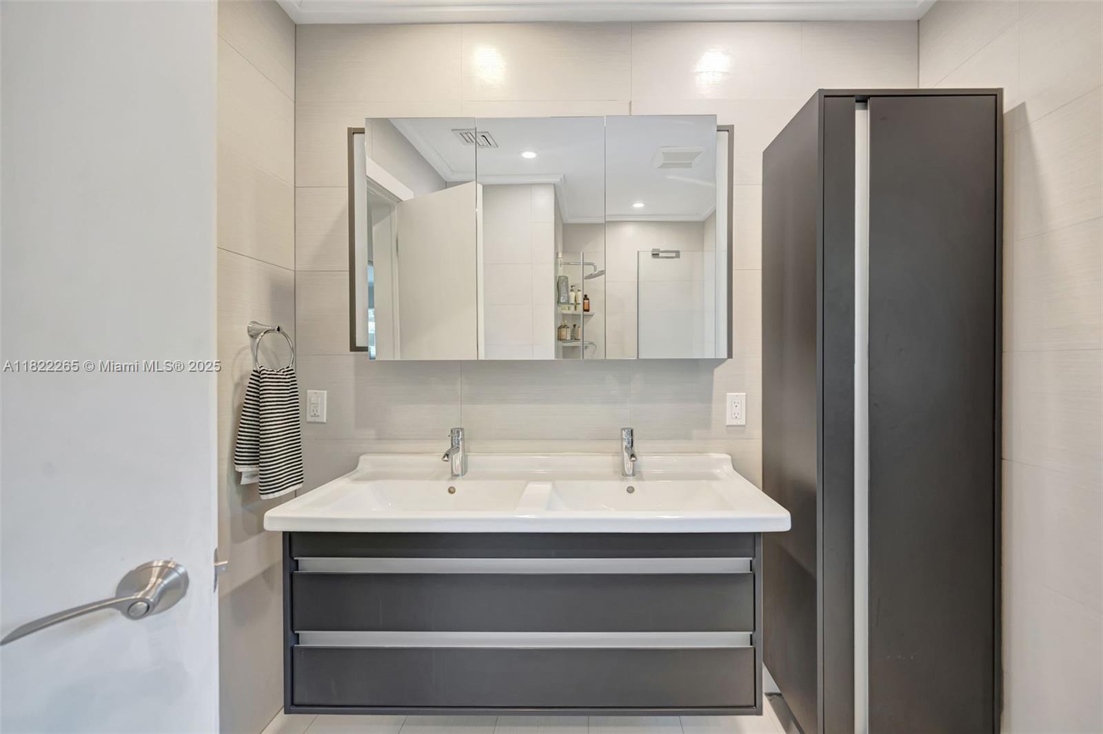 KILLIAN HEIGHTS - Residential