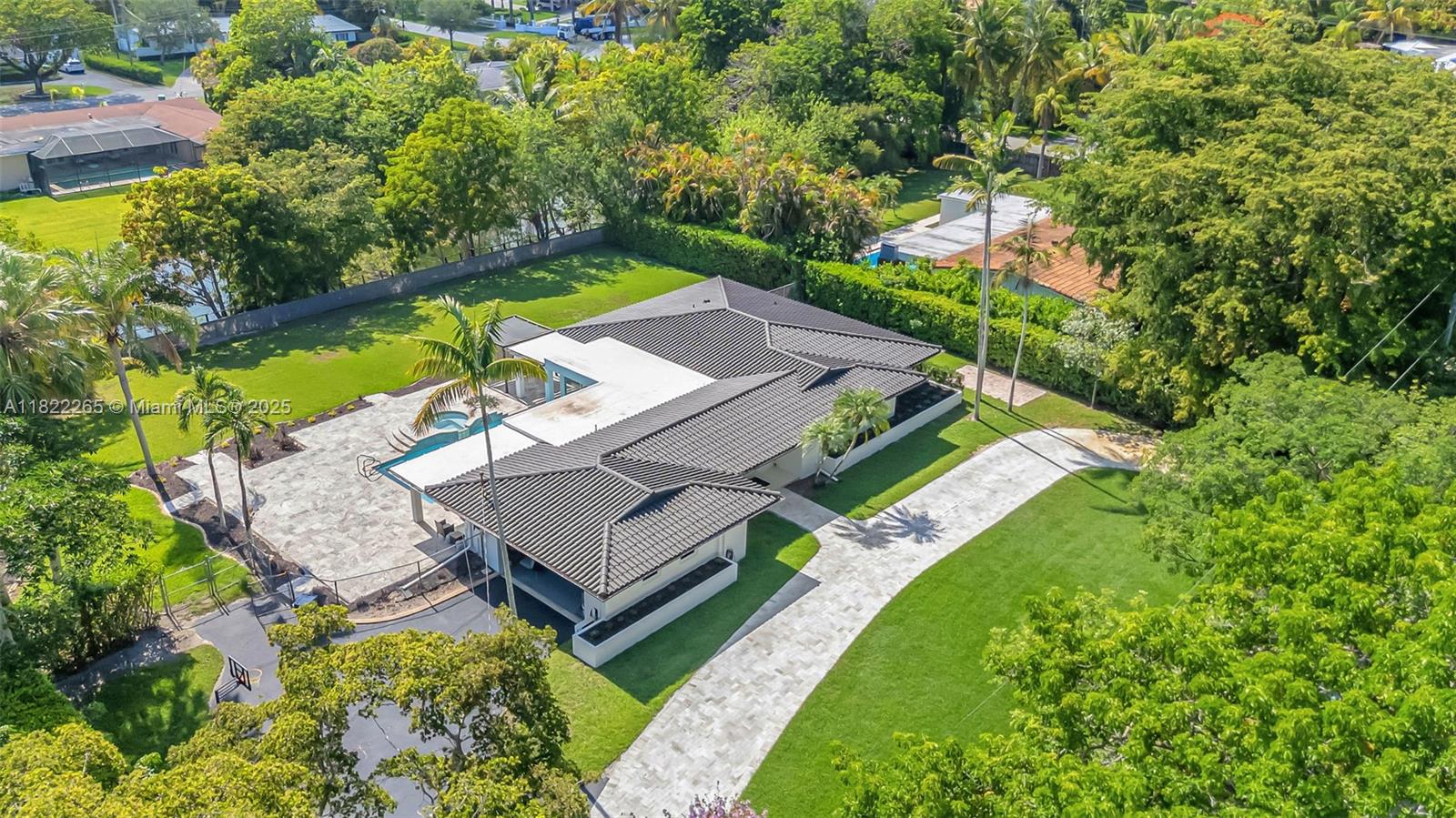 KILLIAN HEIGHTS - Residential