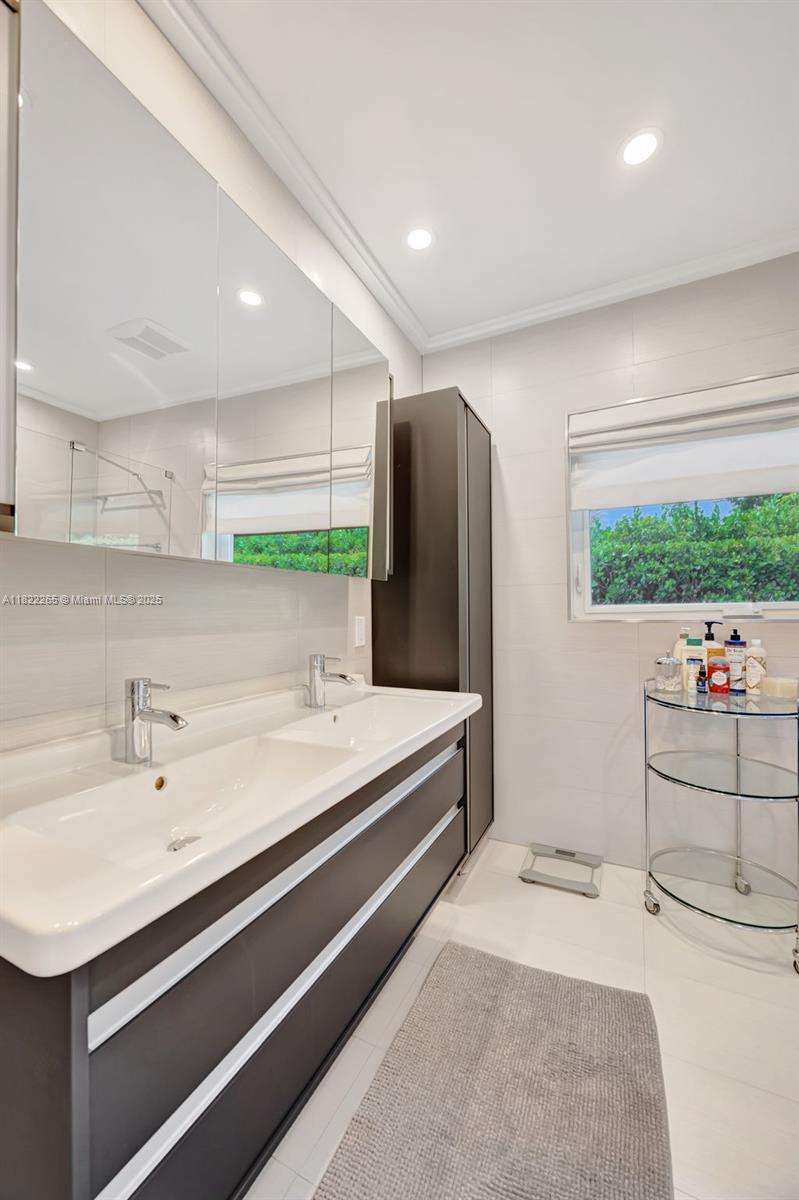 KILLIAN HEIGHTS - Residential