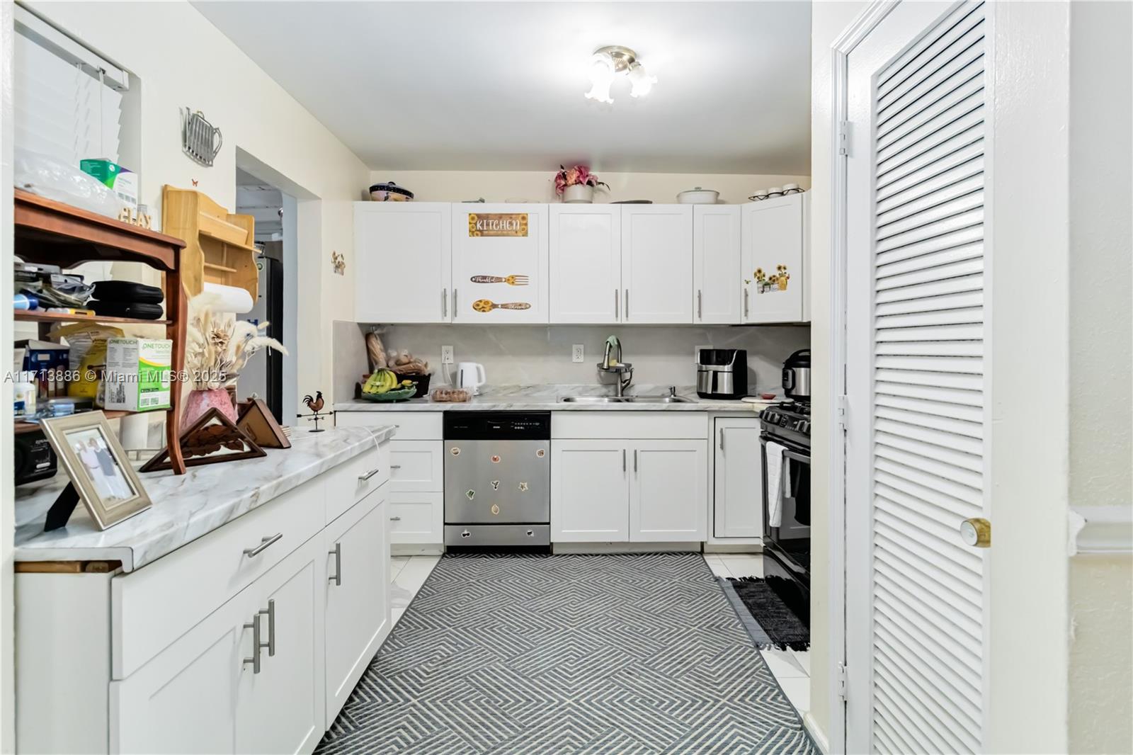 SUNRISE GOLF VILLAGE SEC - Residential