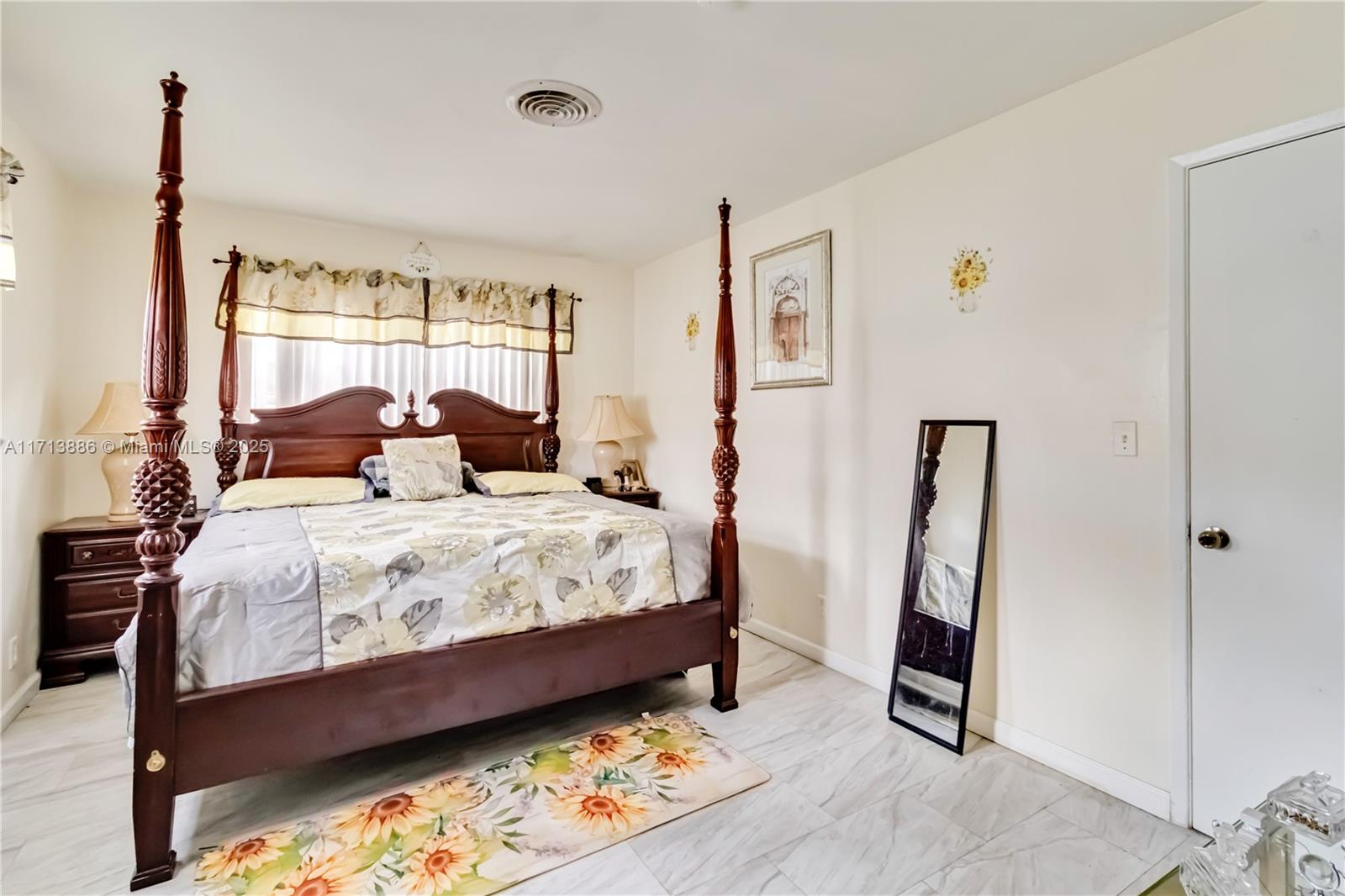 SUNRISE GOLF VILLAGE SEC - Residential