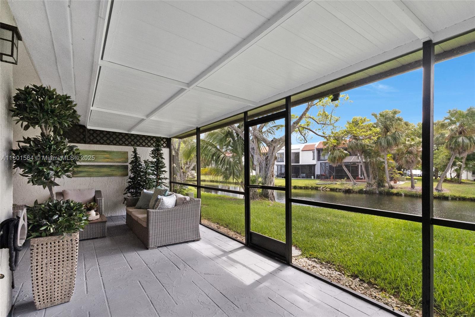 VILLAS OF BONAVENTURE AT - Residential