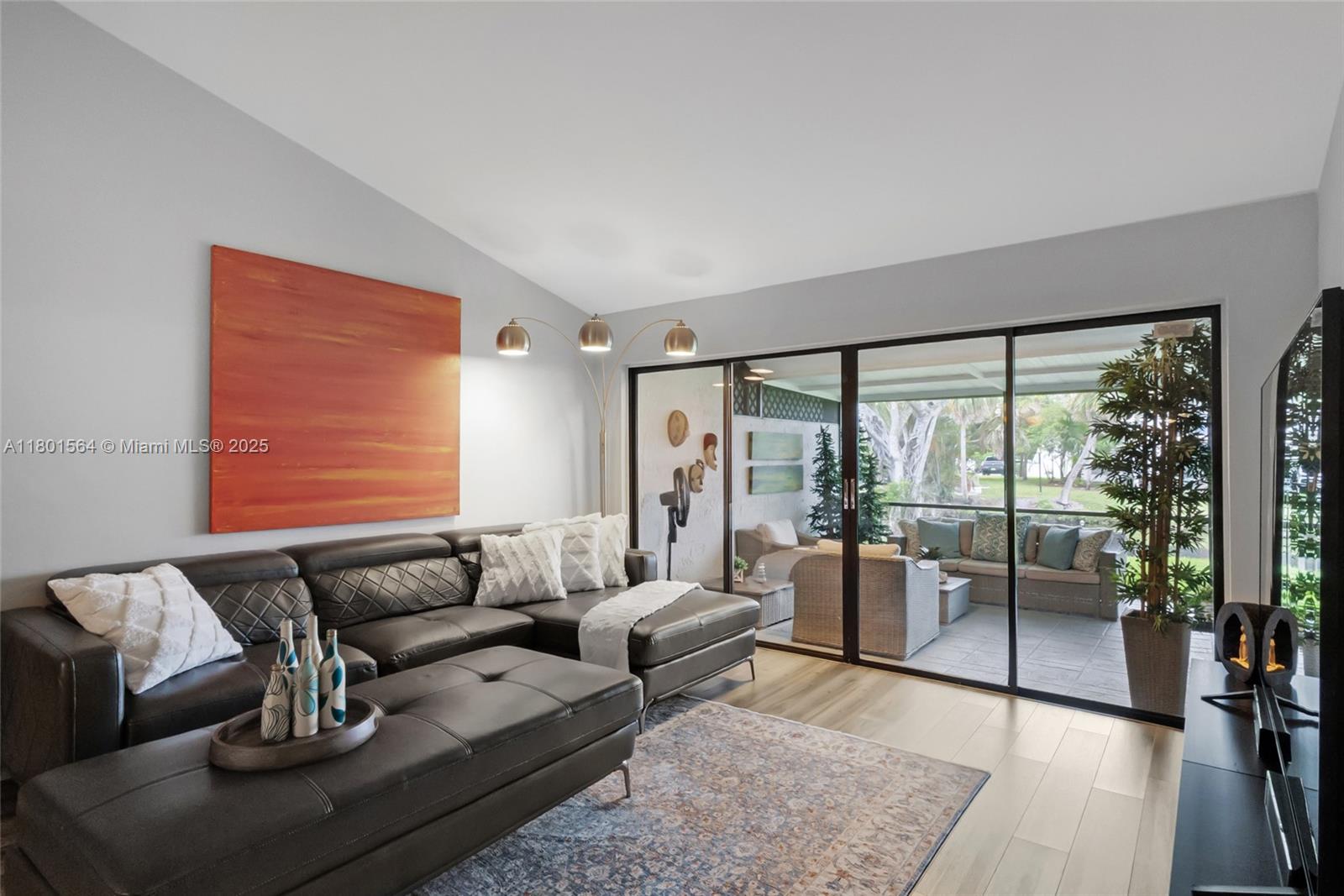 VILLAS OF BONAVENTURE AT - Residential