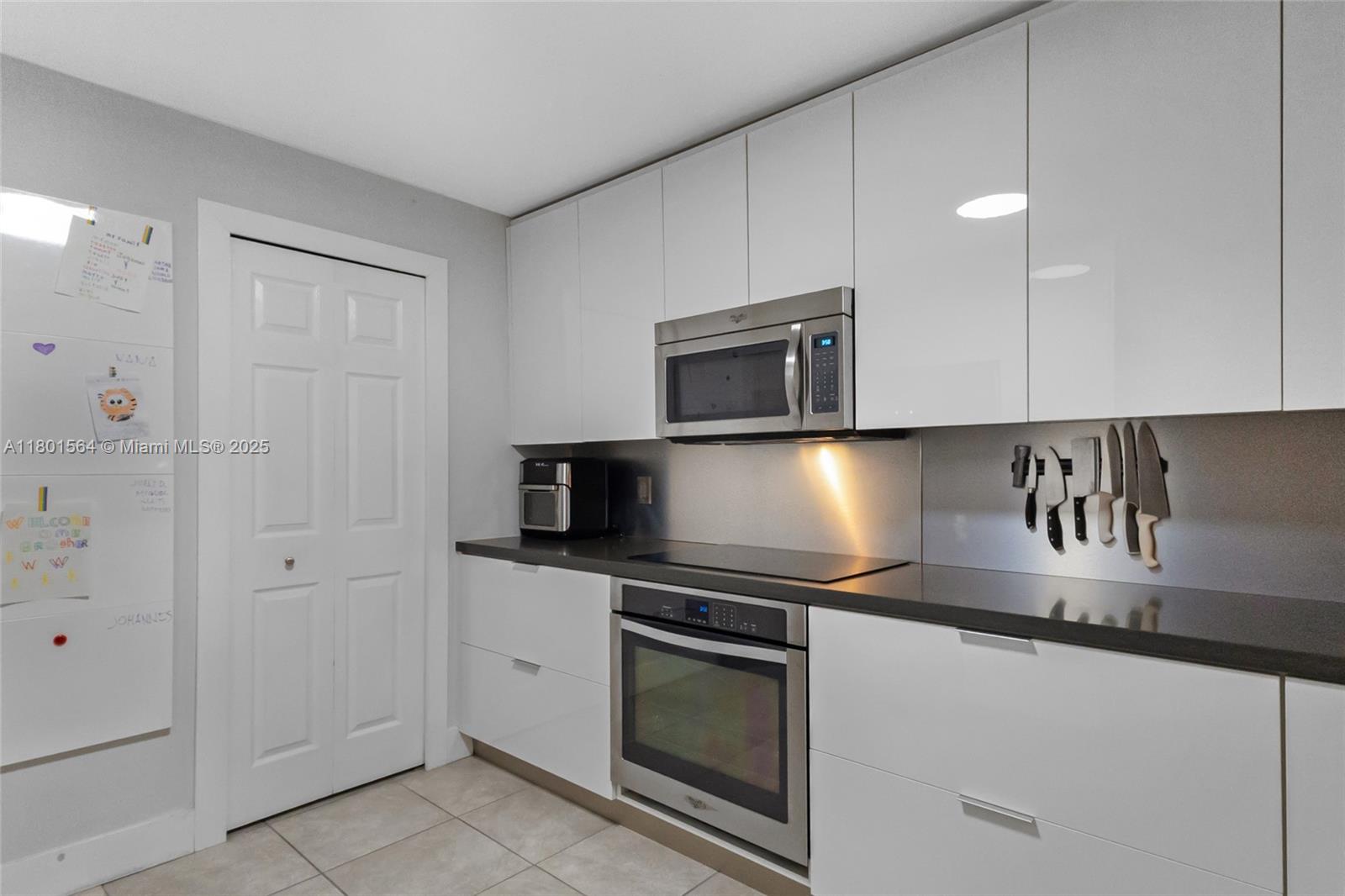 VILLAS OF BONAVENTURE AT - Residential