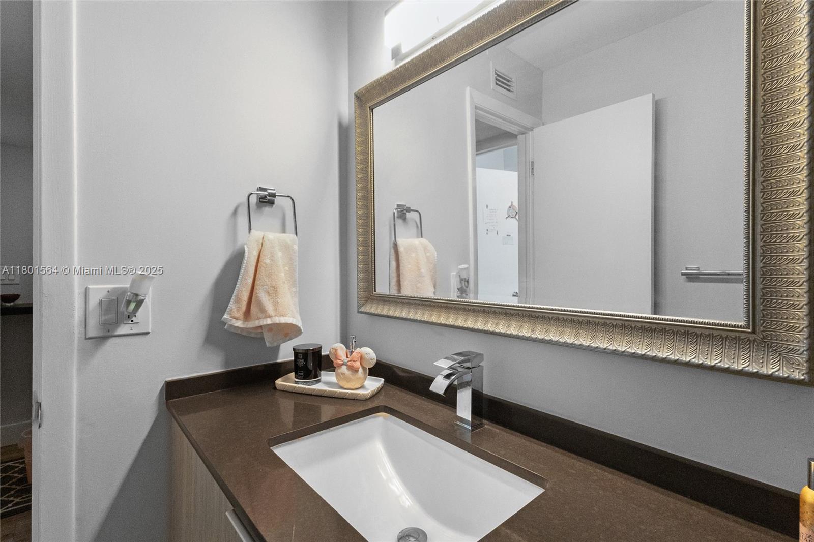 VILLAS OF BONAVENTURE AT - Residential