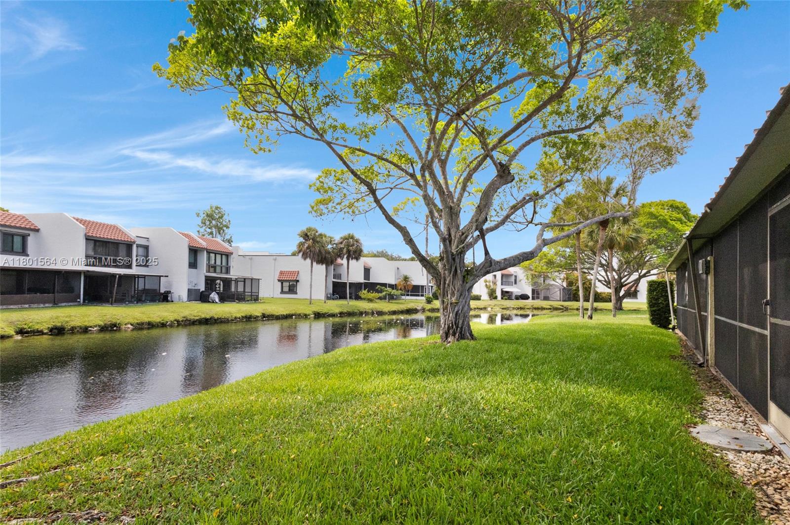 VILLAS OF BONAVENTURE AT - Residential