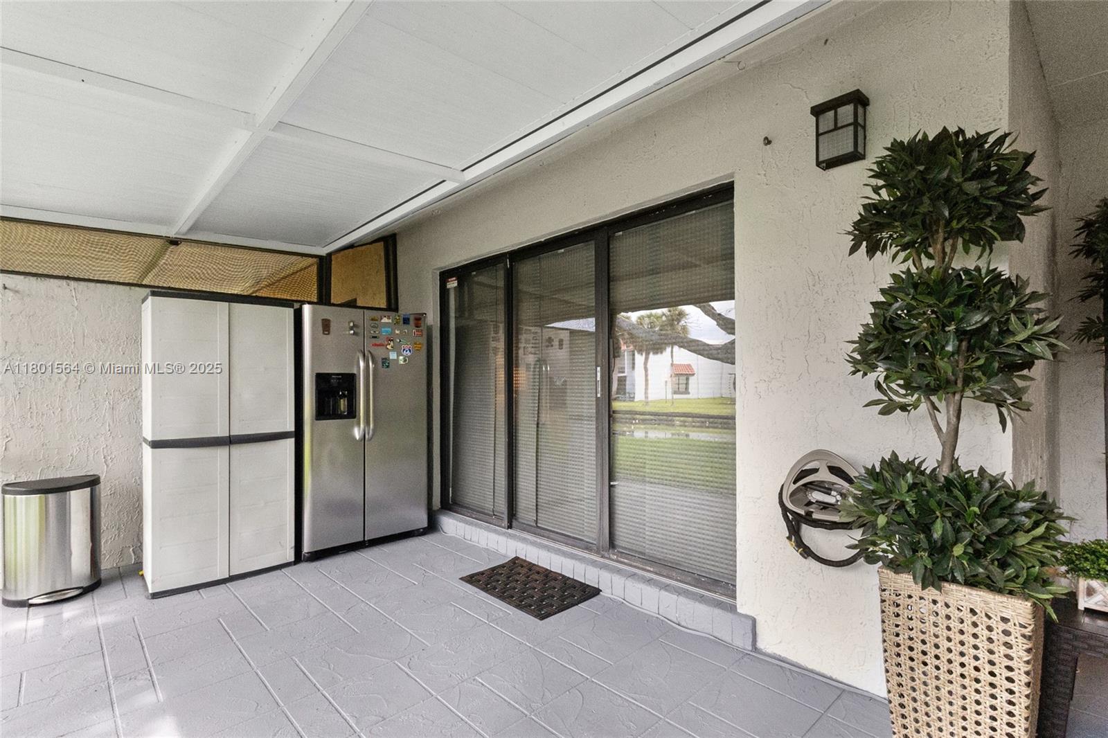 VILLAS OF BONAVENTURE AT - Residential
