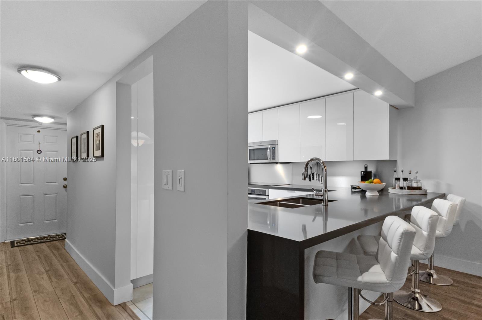 VILLAS OF BONAVENTURE AT - Residential