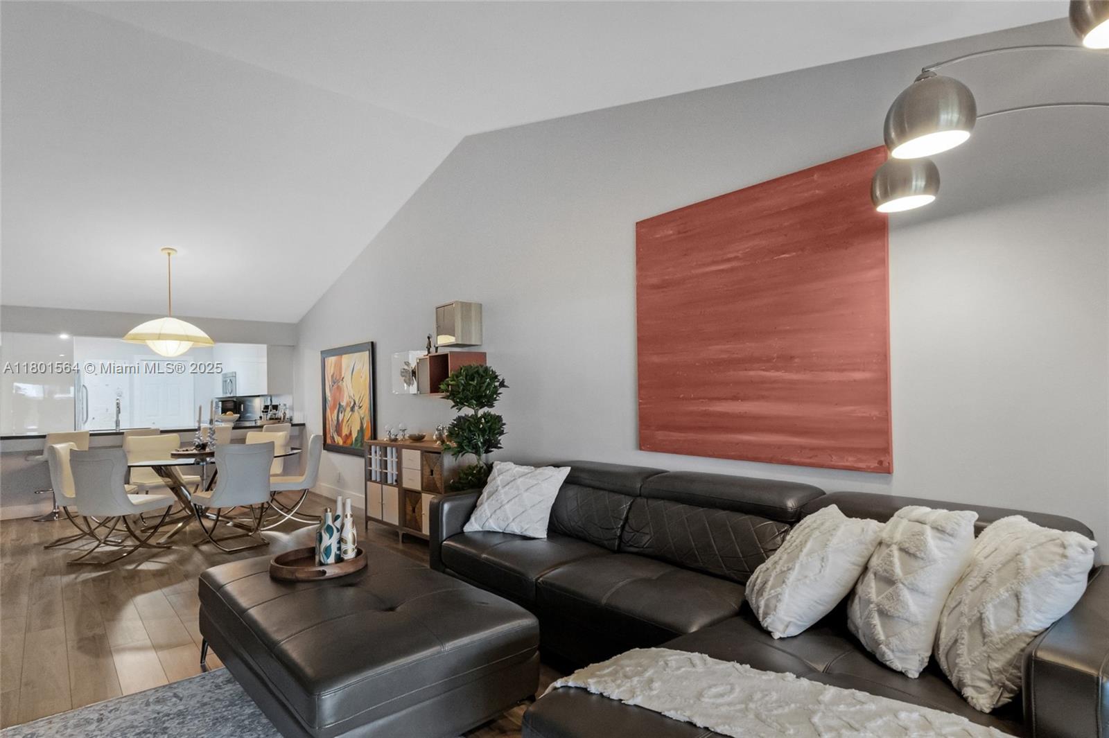 VILLAS OF BONAVENTURE AT - Residential