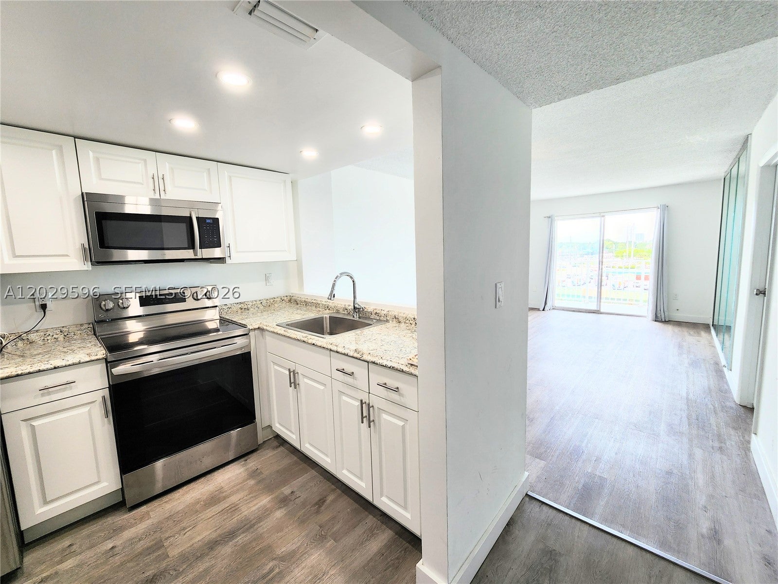 16465 NE 22nd Ave 610, North Miami Beach FL 33160