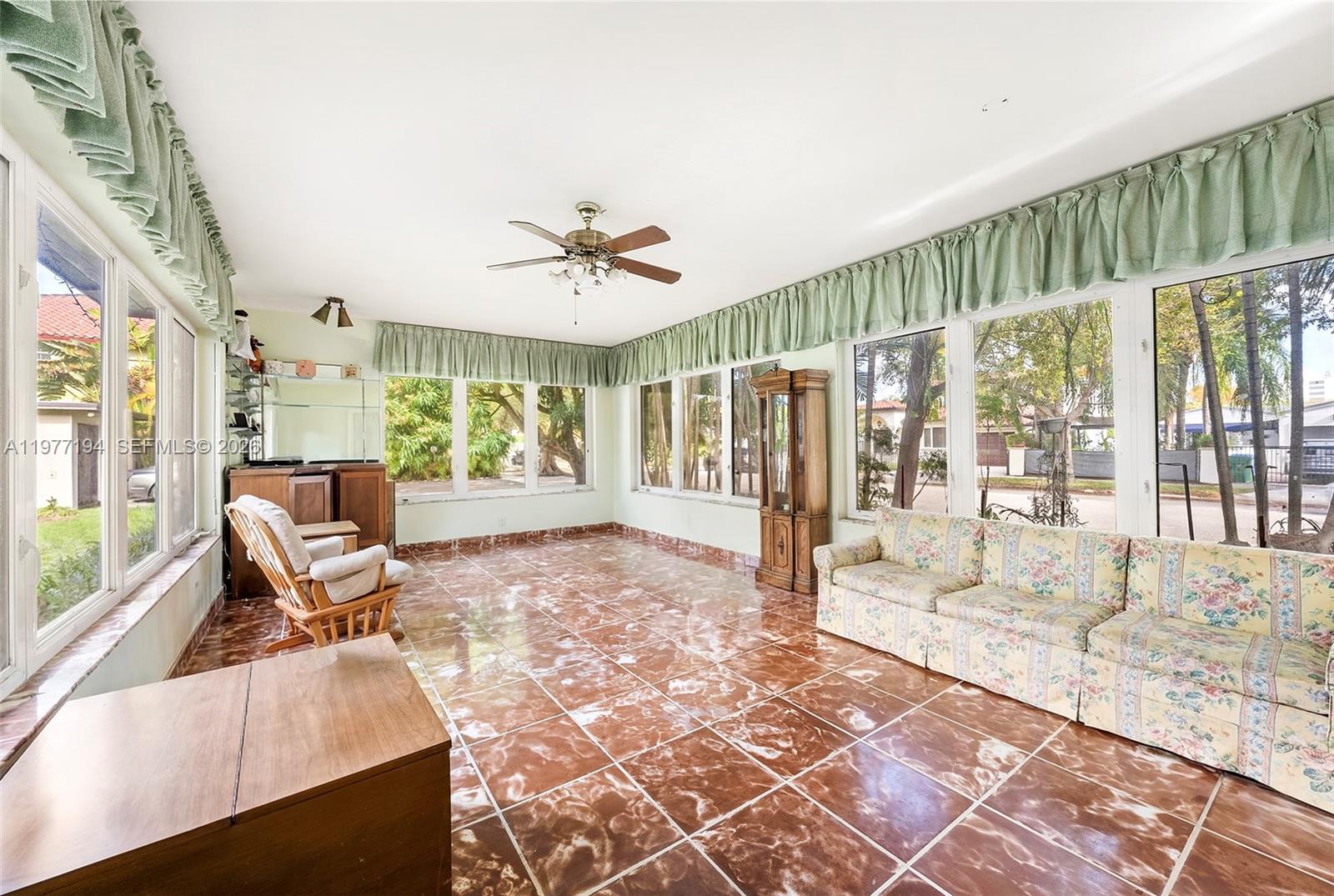 BRICKELL ESTATES - Residential