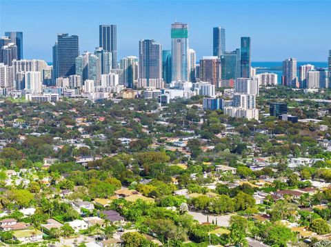 Tiny photo for 701 SW 27th Rd, Miami, FL 33129 (MLS # A11977194)