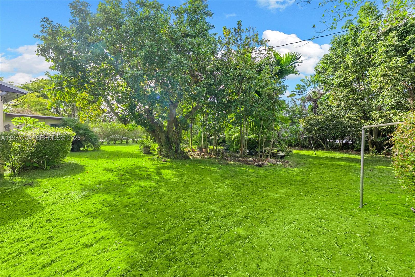 BRICKELL ESTATES - Residential