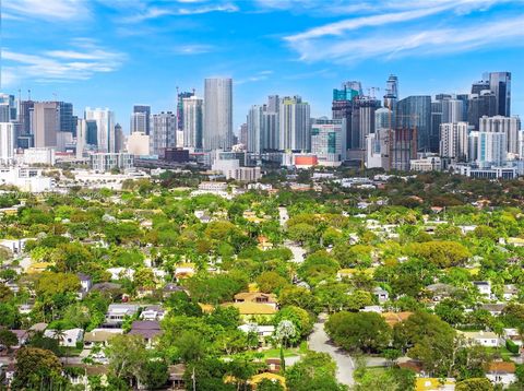 Tiny photo for 701 SW 27th Rd, Miami, FL 33129 (MLS # A11977194)