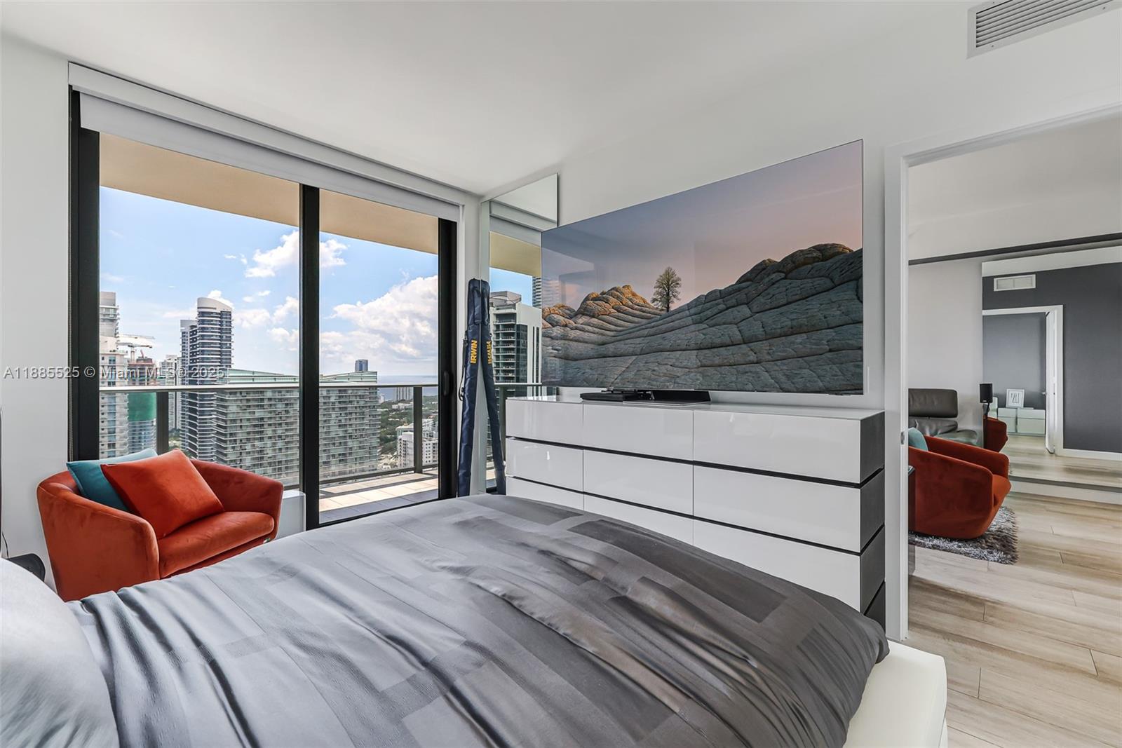 BRICKELL HEIGHTS EAST CON - Residential