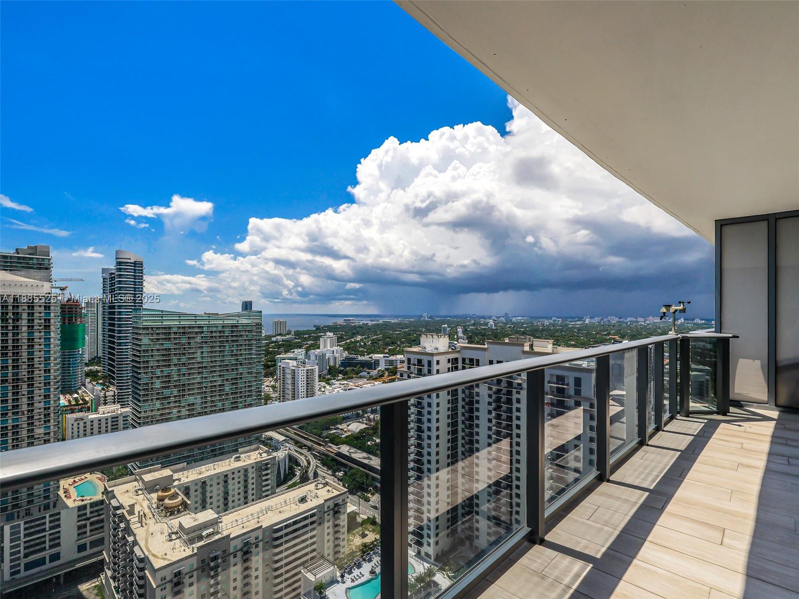 BRICKELL HEIGHTS EAST CON - Residential