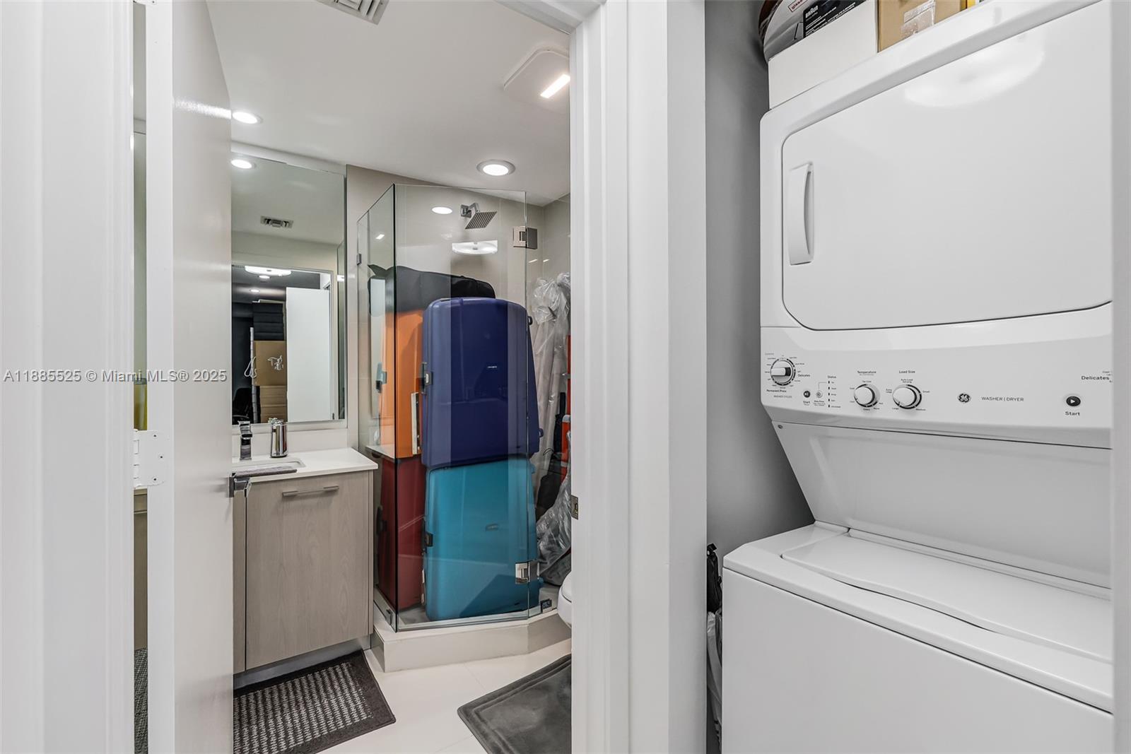 BRICKELL HEIGHTS EAST CON - Residential