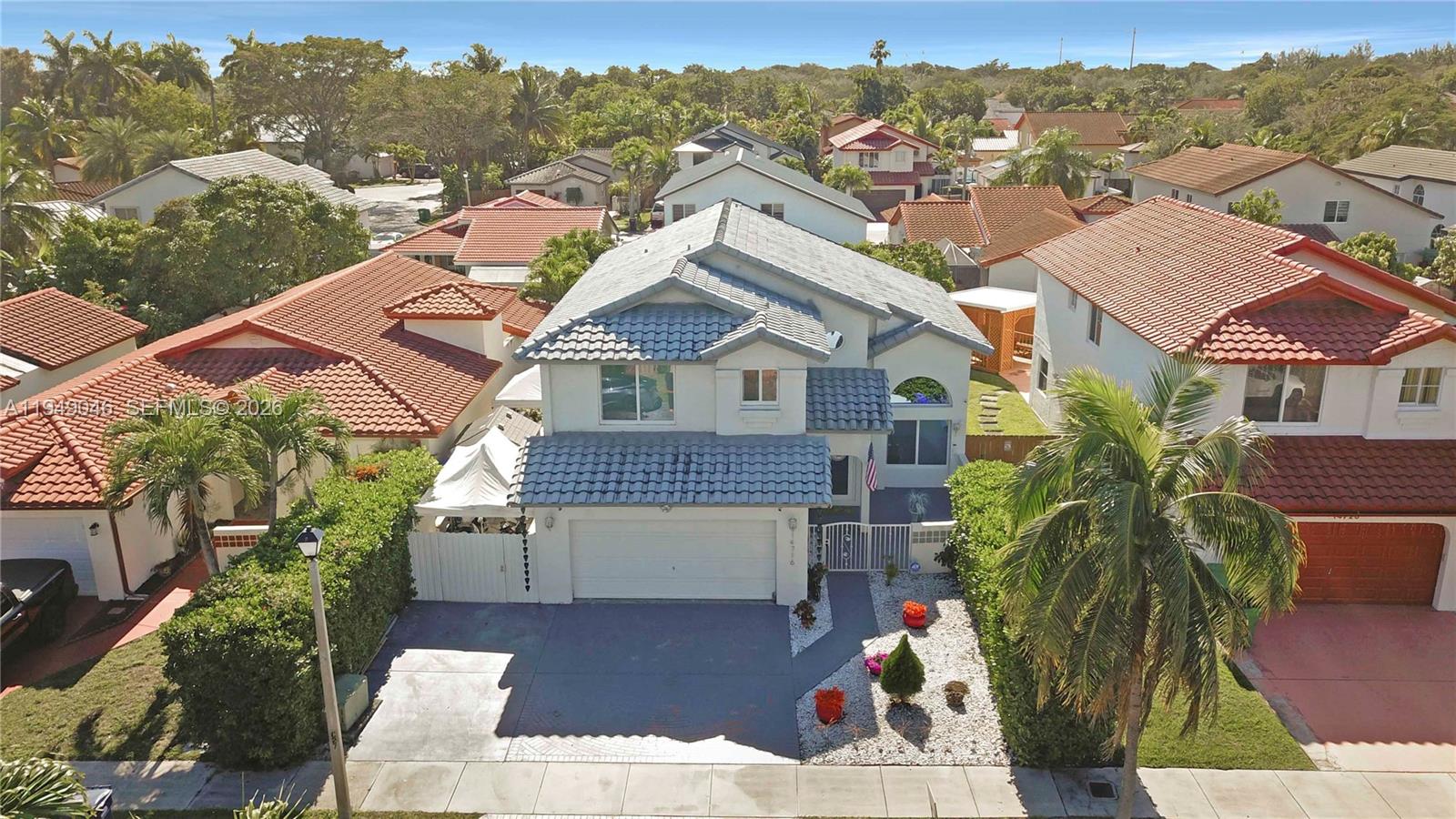 SUNFISH AT THE HAMMOCKS - Residential