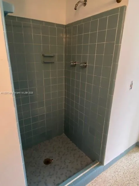 Miami, Florida 33189, United States, 3 Bedrooms Bedrooms, ,2 BathroomsBathrooms,Residential,Active,162948