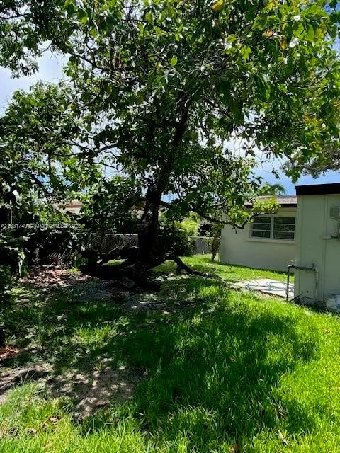 Miami, Florida 33189, United States, 3 Bedrooms Bedrooms, ,2 BathroomsBathrooms,Residential,Active,162948