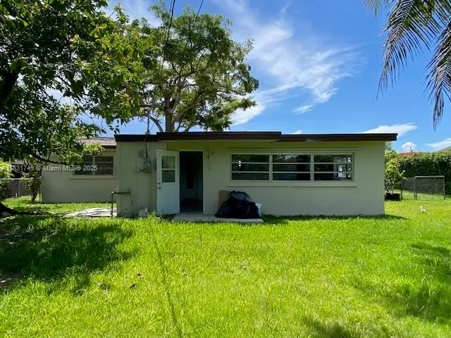 Miami, Florida 33189, United States, 3 Bedrooms Bedrooms, ,2 BathroomsBathrooms,Residential,Active,162948